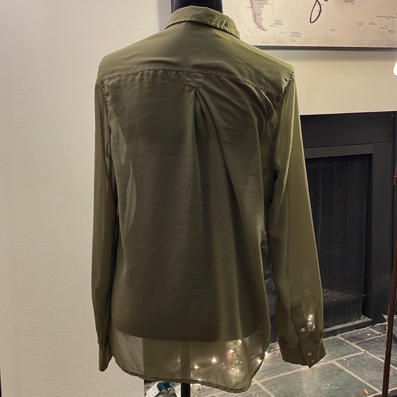 AEO Button down - Picture 6 of 15